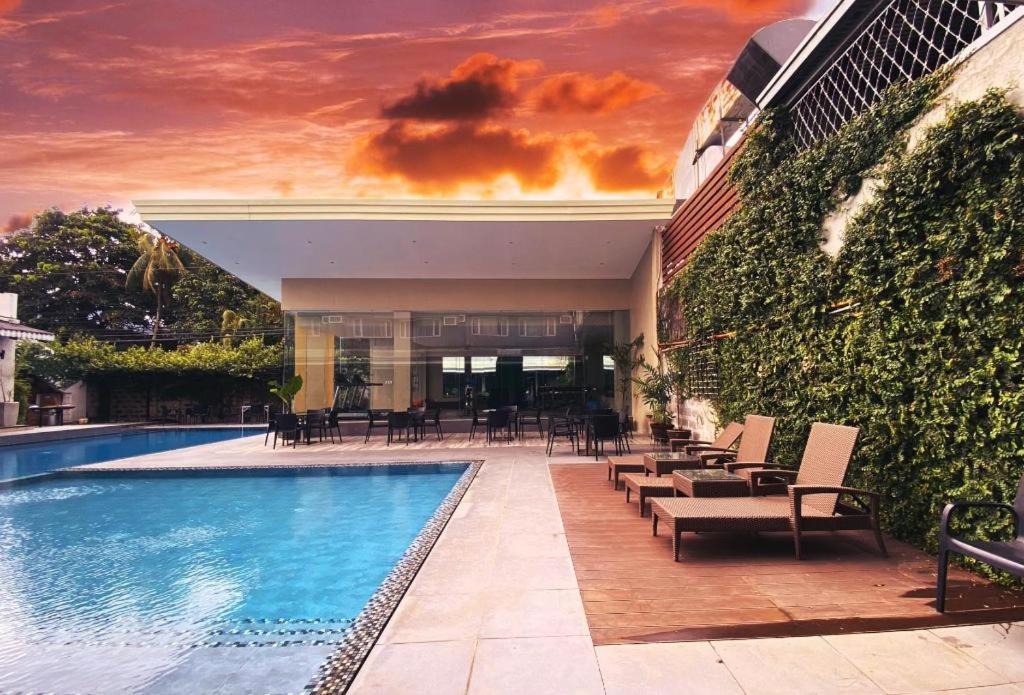 באקולוד Avenue Suites מראה חיצוני תמונה